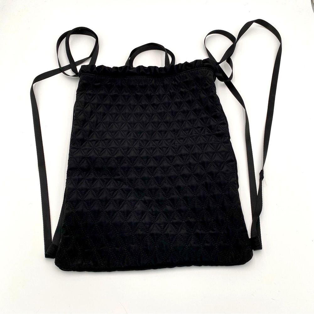 Fabletics LOGO Textured Cinch Top Drawstring BackPack‎ Bag Travel Vacation Black